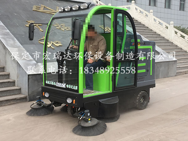 保定電動(dòng)掃地車(chē)哪家好？選擇宏瑞達(dá)環(huán)保